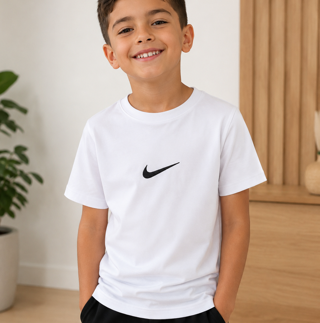 Camiseta Infantil NK - Última Peça