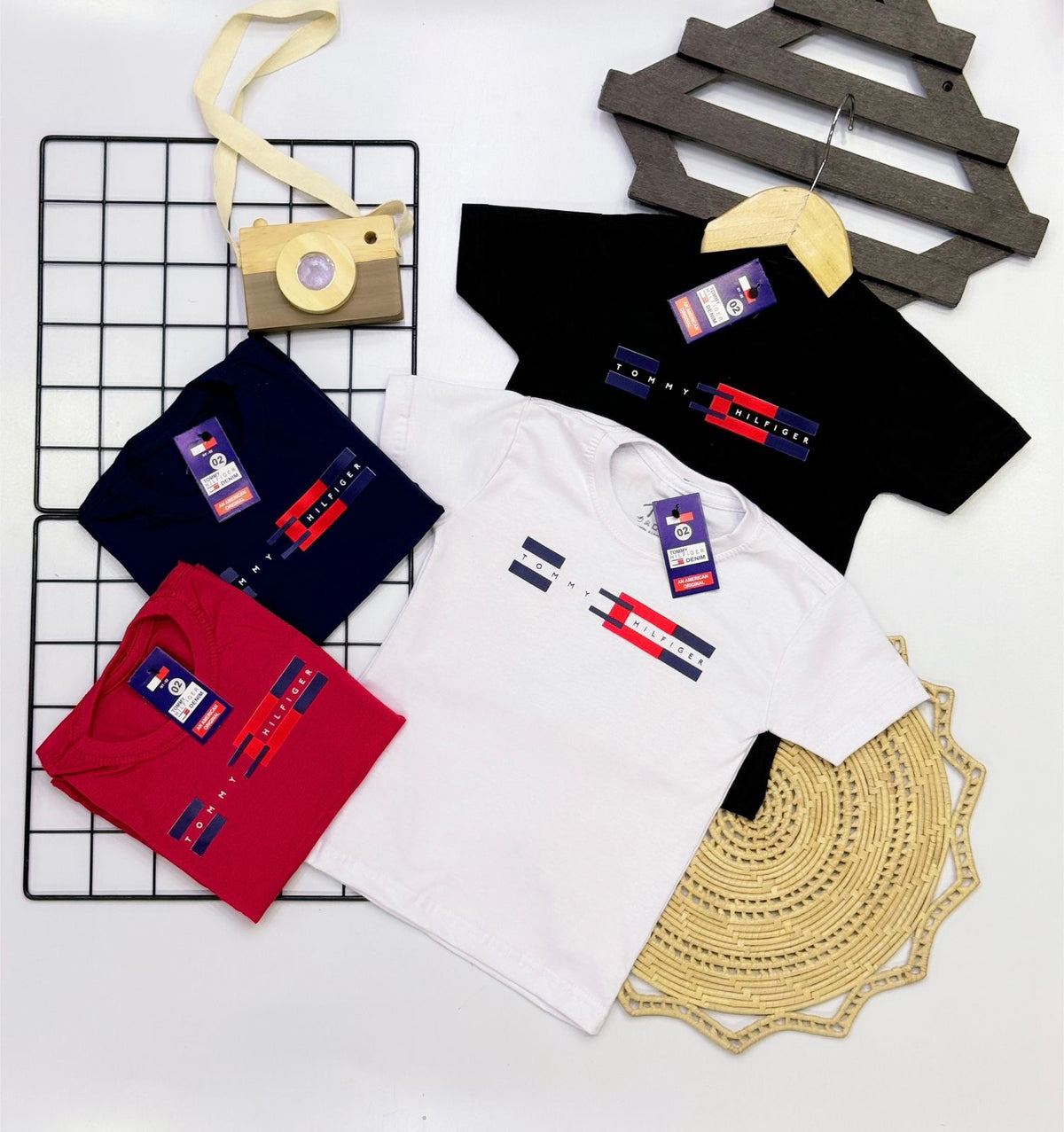 Camiseta TH Tamanho 14 - Última Peça