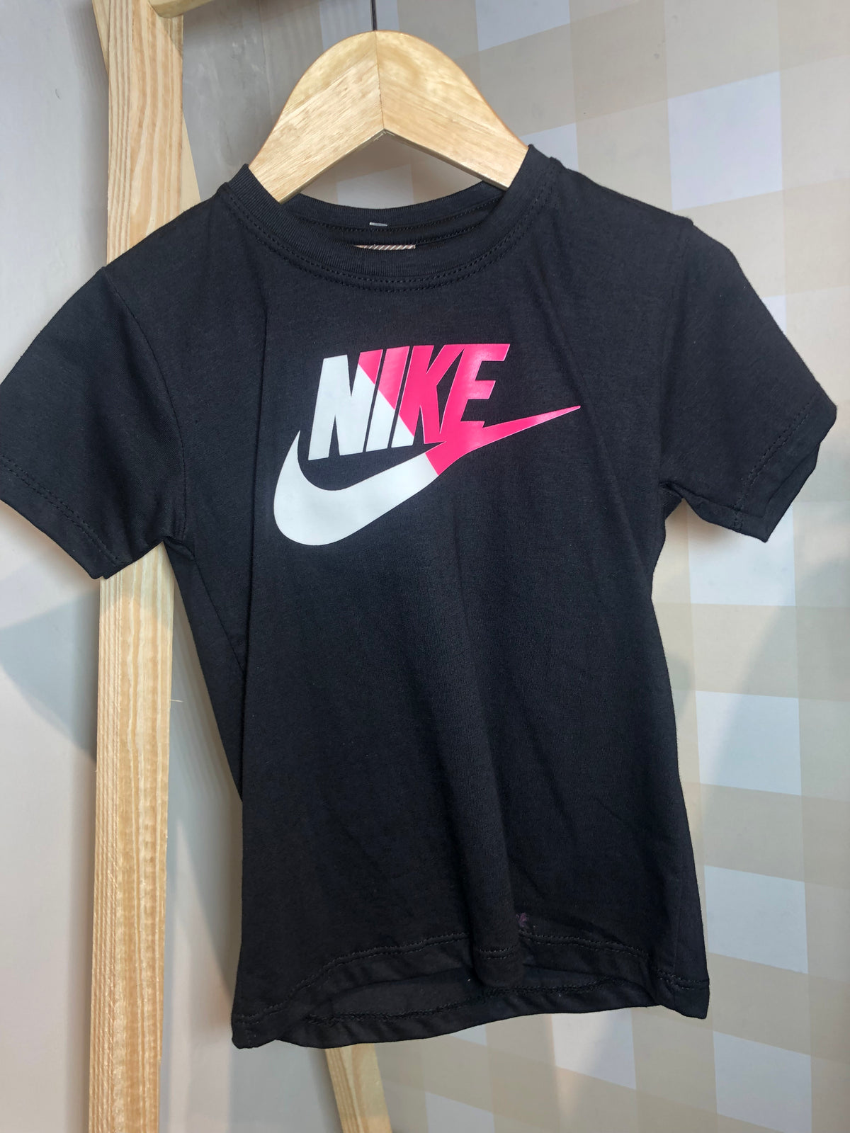 Camiseta NK Tamanho 2 - Última Peça