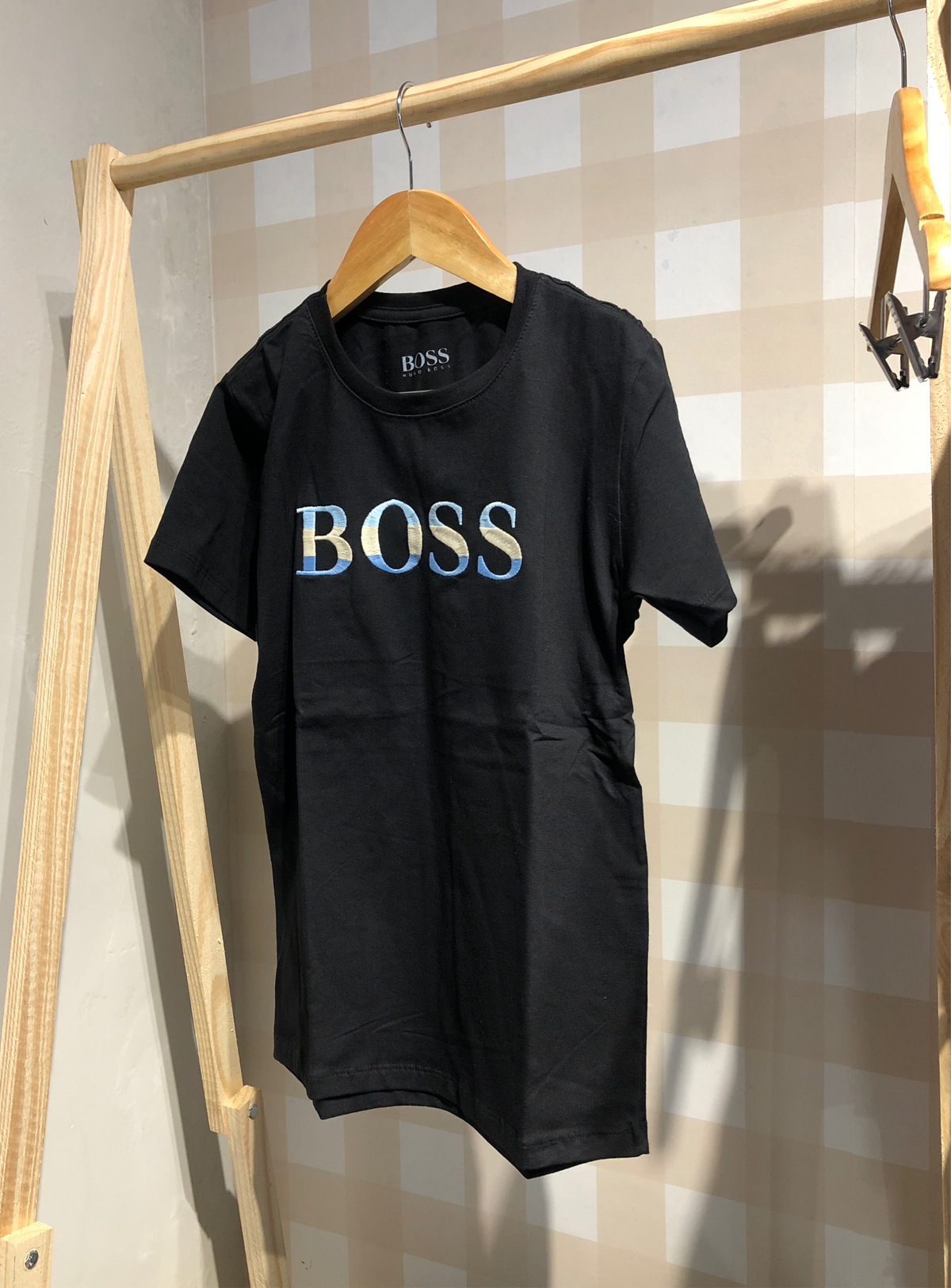 Camiseta HB Tamanho 12 e 14 - Última Peça